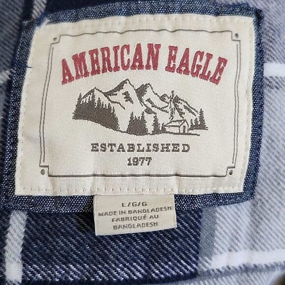 American Eagle men's navy blue & white plaid cotton flannel shirt, button down L - Picture 5 of 10